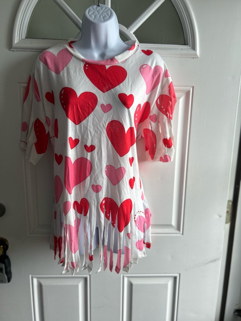 Pink and Red Heart Print Fringed Top NWT Size Large 40 Bust